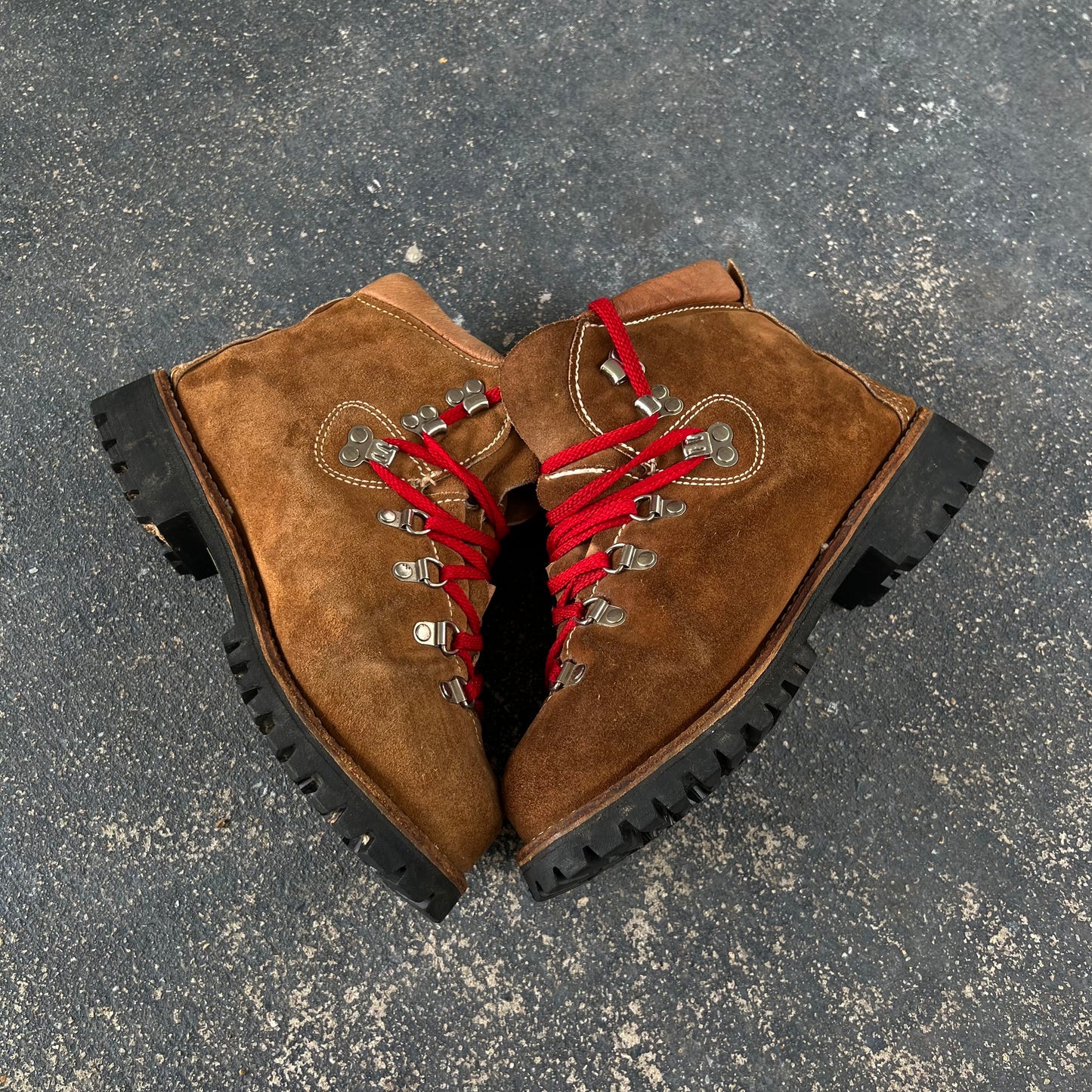 Vintage Dunham Suede Boots