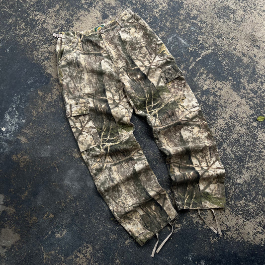 2000’s Cabelas Camo Pants