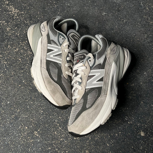 2022 New Balance 990V6 Grey
