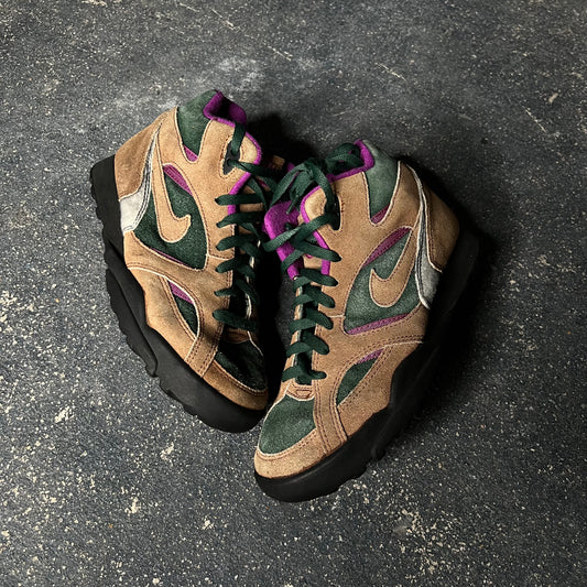 Vintage 1993 Nike Air Caldera Boot