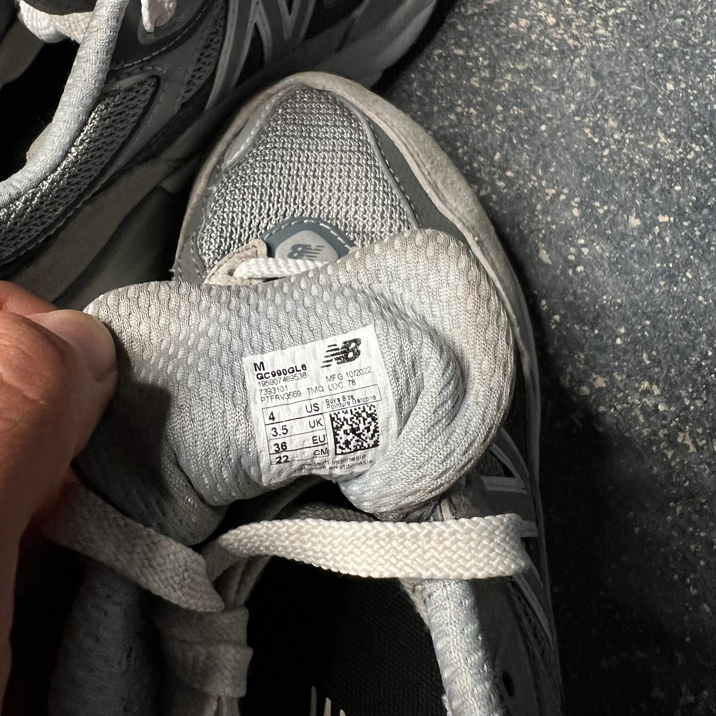 2022 New Balance 990V6 Grey