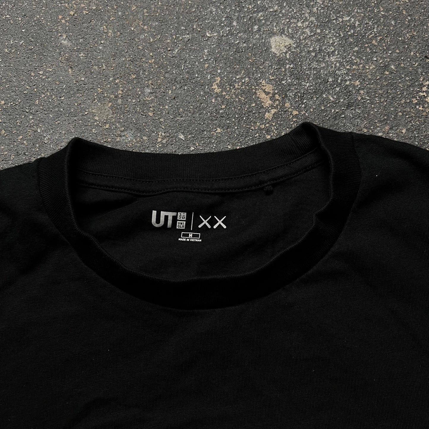 Kaws X Uniqlo Tee