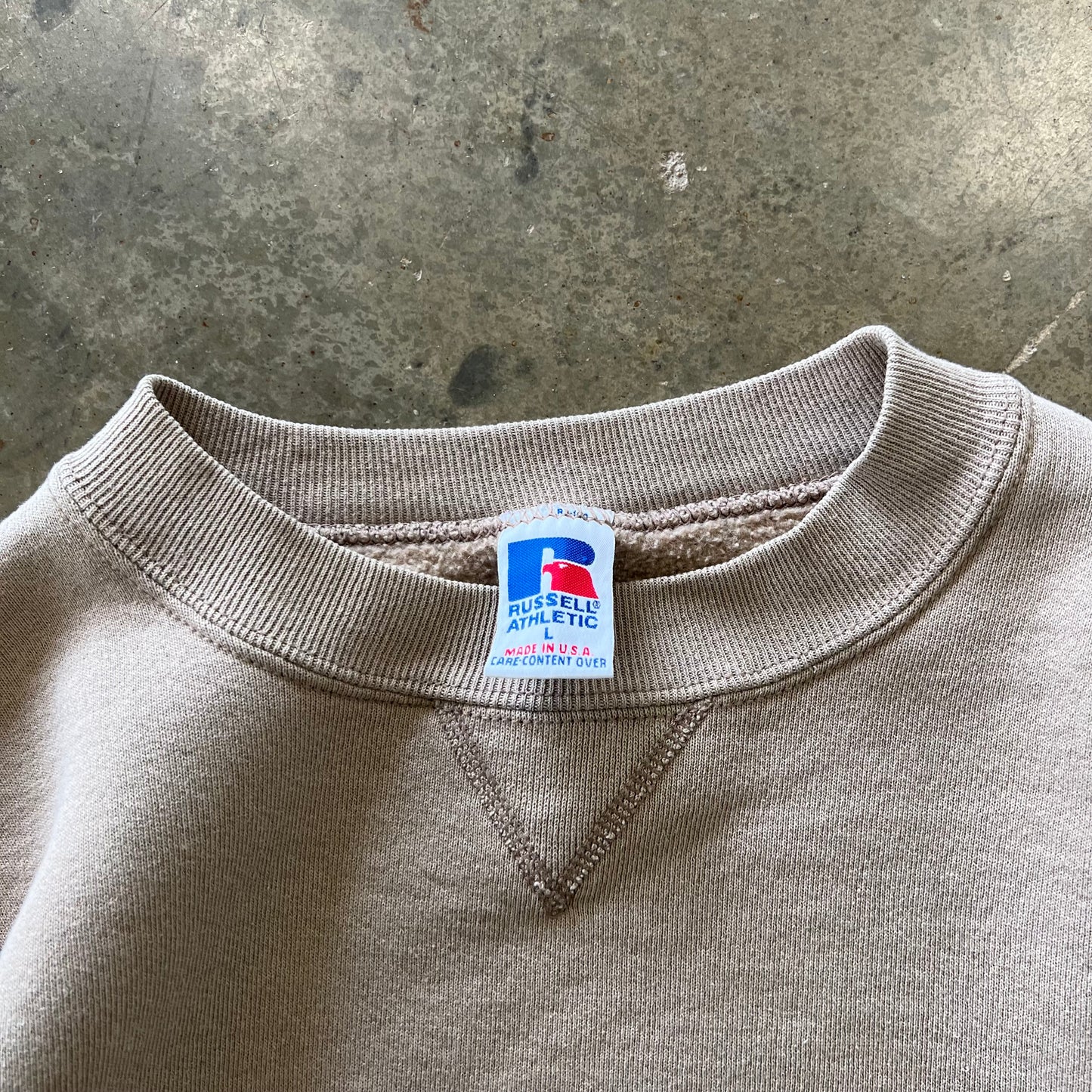 Vintage Cream Russell Sweatshirt